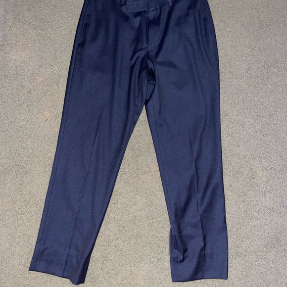 Van Heusen 40S Slim fit suit jacket and pants - Picture 4 of 6